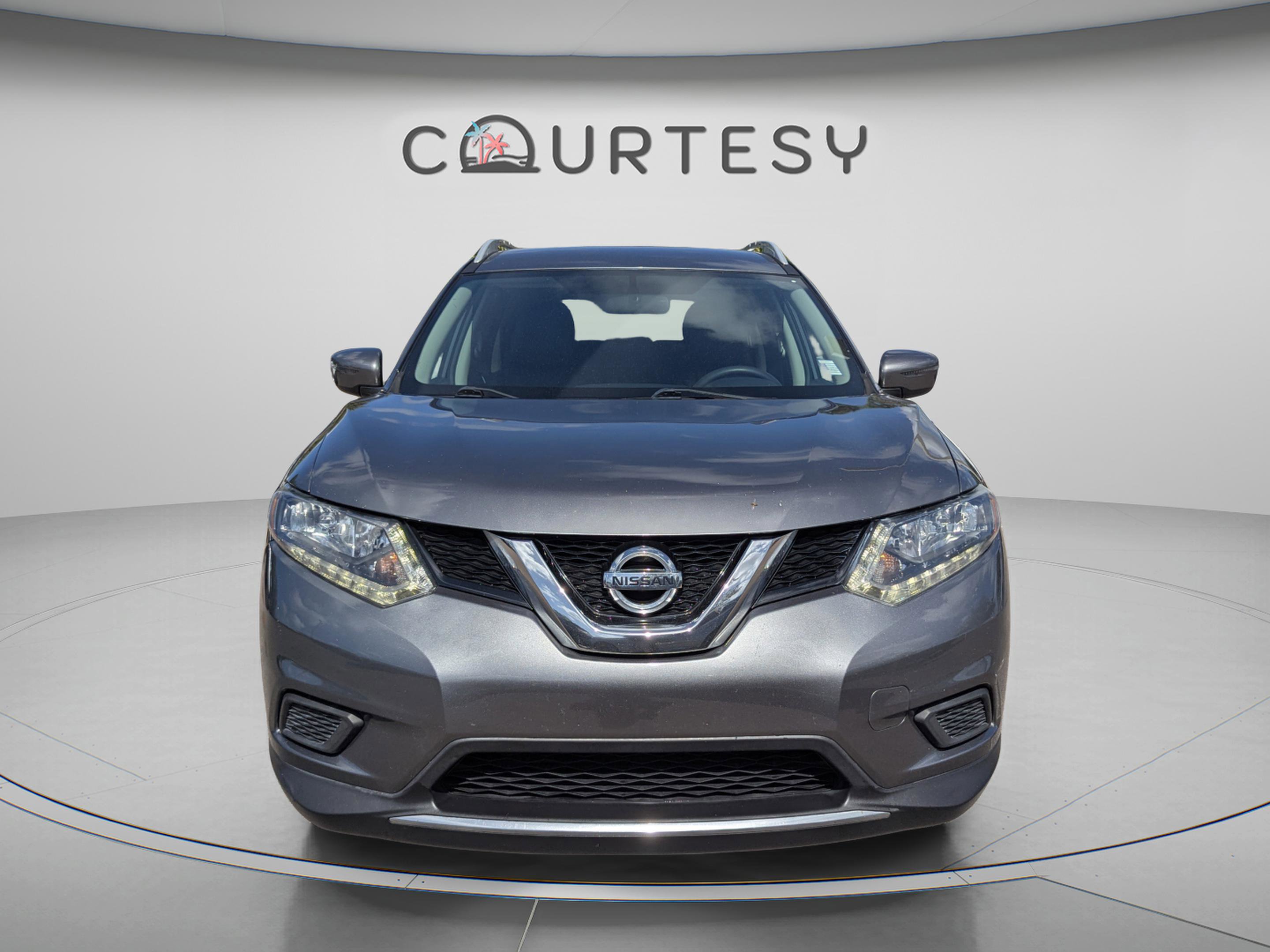 Used 2016 Nissan Rogue SV w/ SV Family Package image 8