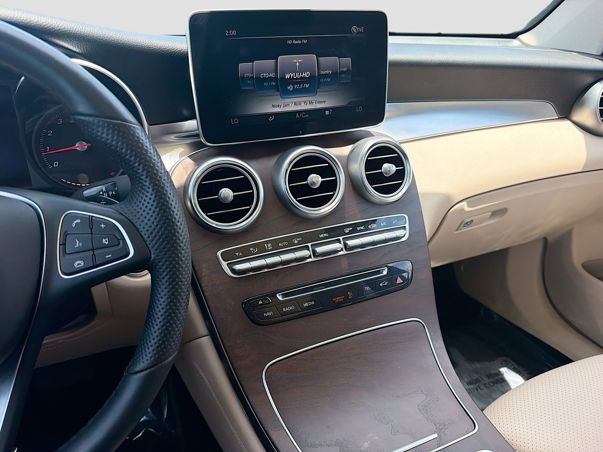 Used 2019 Mercedes-Benz GLC 300 4MATIC image 28