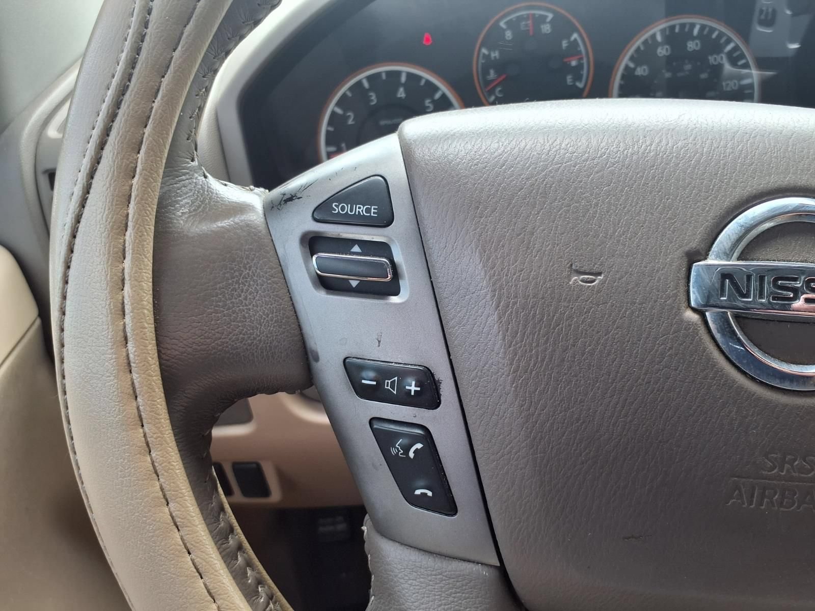 Used 2014 Nissan Titan SV w/ SV Value Truck Package RWD image 18