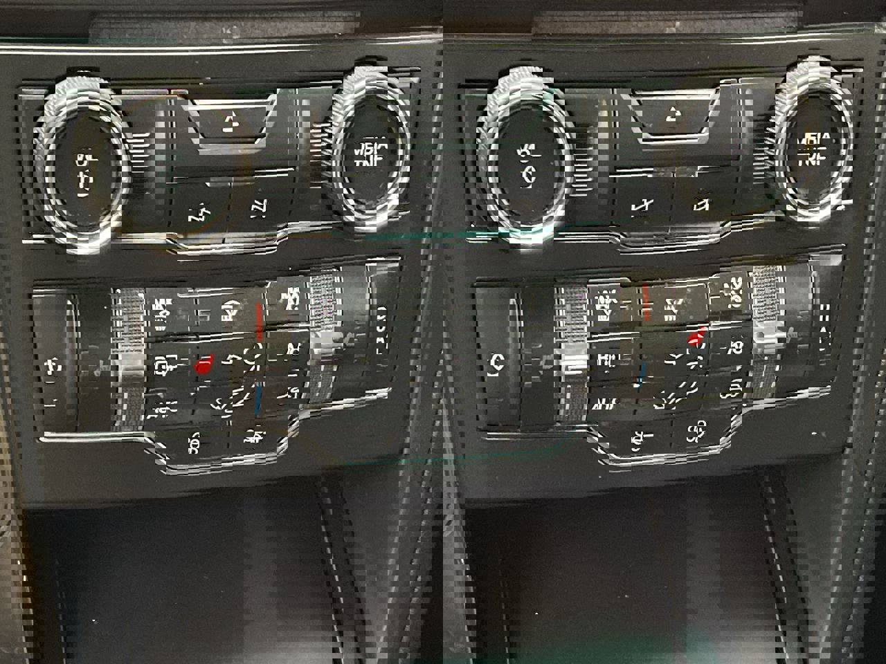 Used 2018 Ford Explorer XLT w/ Equipment Group 202A AWD/4WD image 23