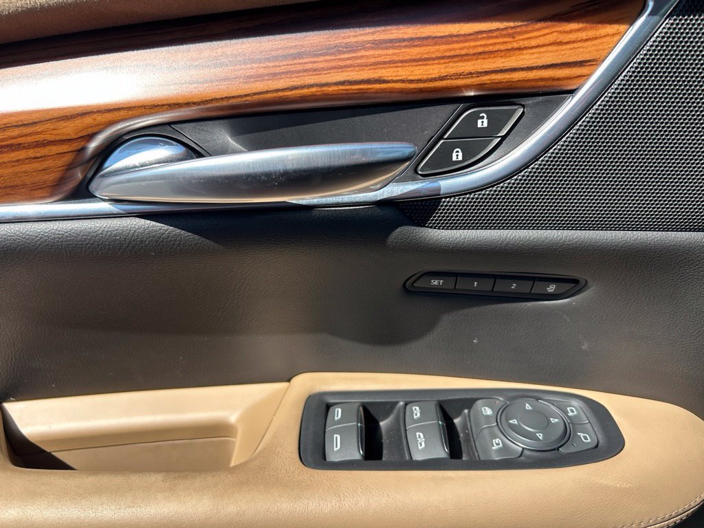 Used 2019 Cadillac XT5 Platinum AWD/4WD image 59