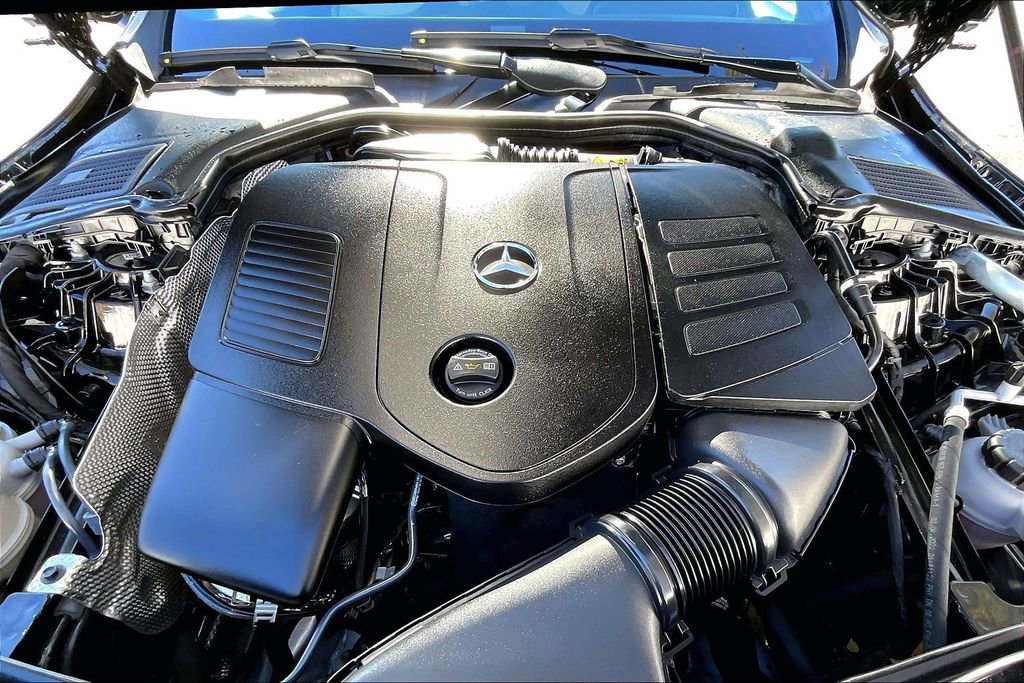 Certified 2022 Mercedes-Benz C 300 4MATIC Sedan image 9