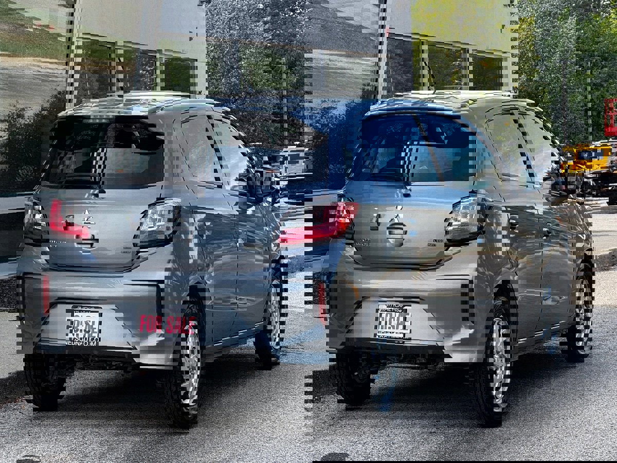 Used 2021 Mitsubishi Mirage ES image 3