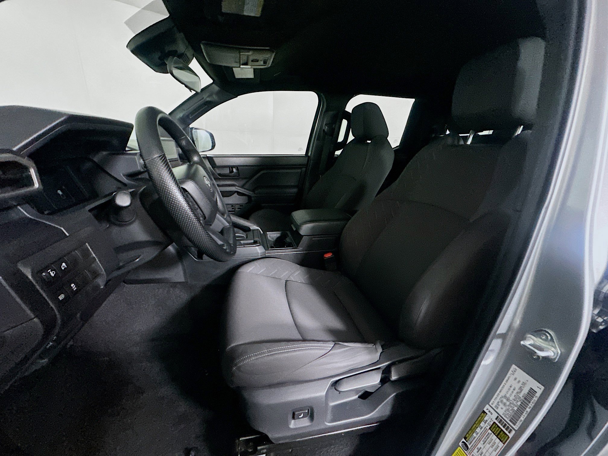 Used 2025 Toyota Tacoma SR image 13