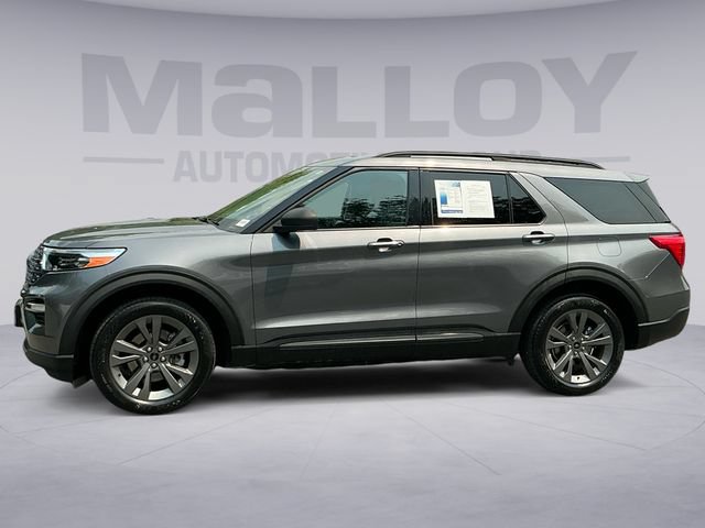 Used 2021 Ford Explorer XLT w/ Equipment Group 202A AWD/4WD image 2
