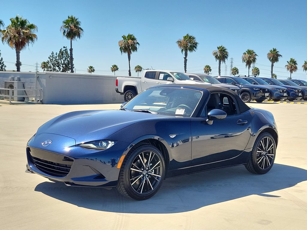 New 2026 MAZDA MX-5 Miata Grand Touring w/ Weather Package RWD image 25