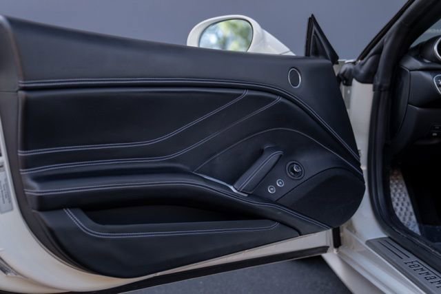 Used 2016 Ferrari California T RWD image 56