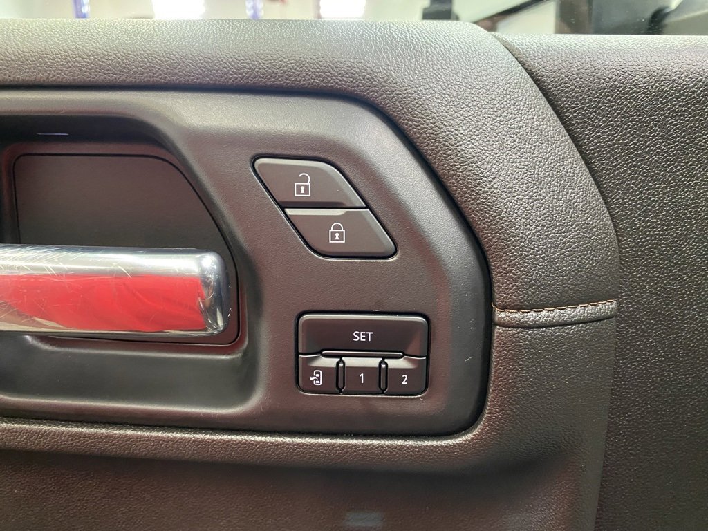 Used 2022 GMC Sierra 2500 AT4 w/ AT4 Premium Plus Package image 27