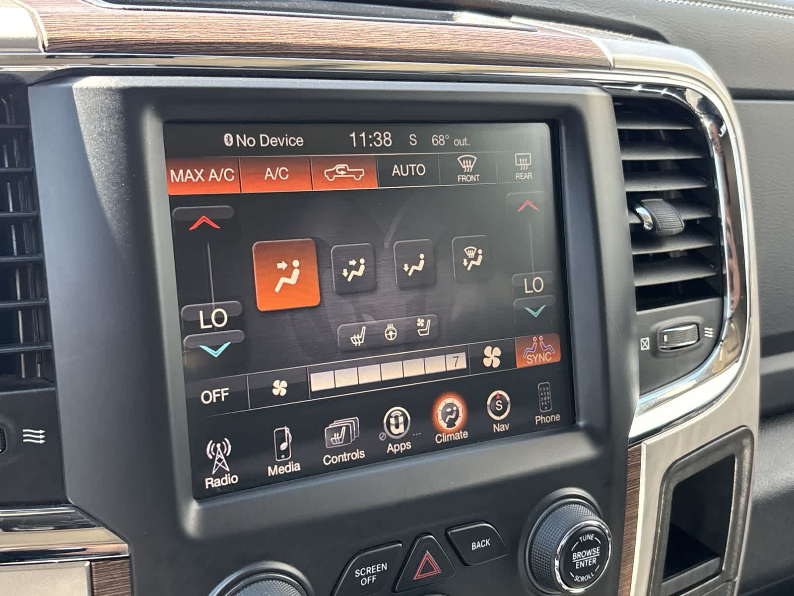 Used 2016 RAM 1500 Laramie w/ Convenience Group AWD/4WD image 23