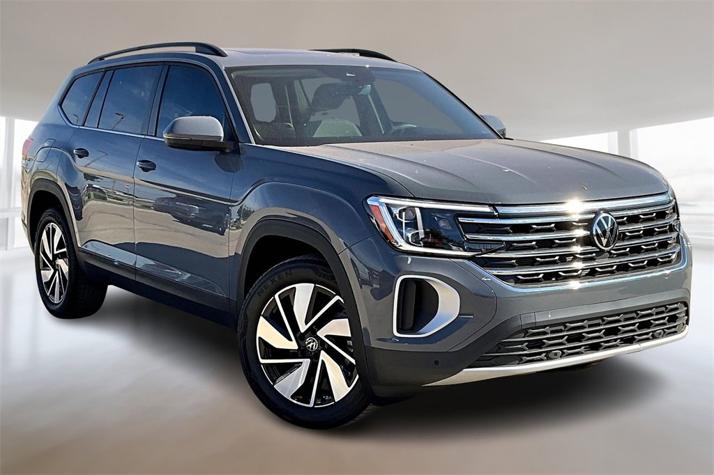 New 2026 Volkswagen Atlas SE image 2