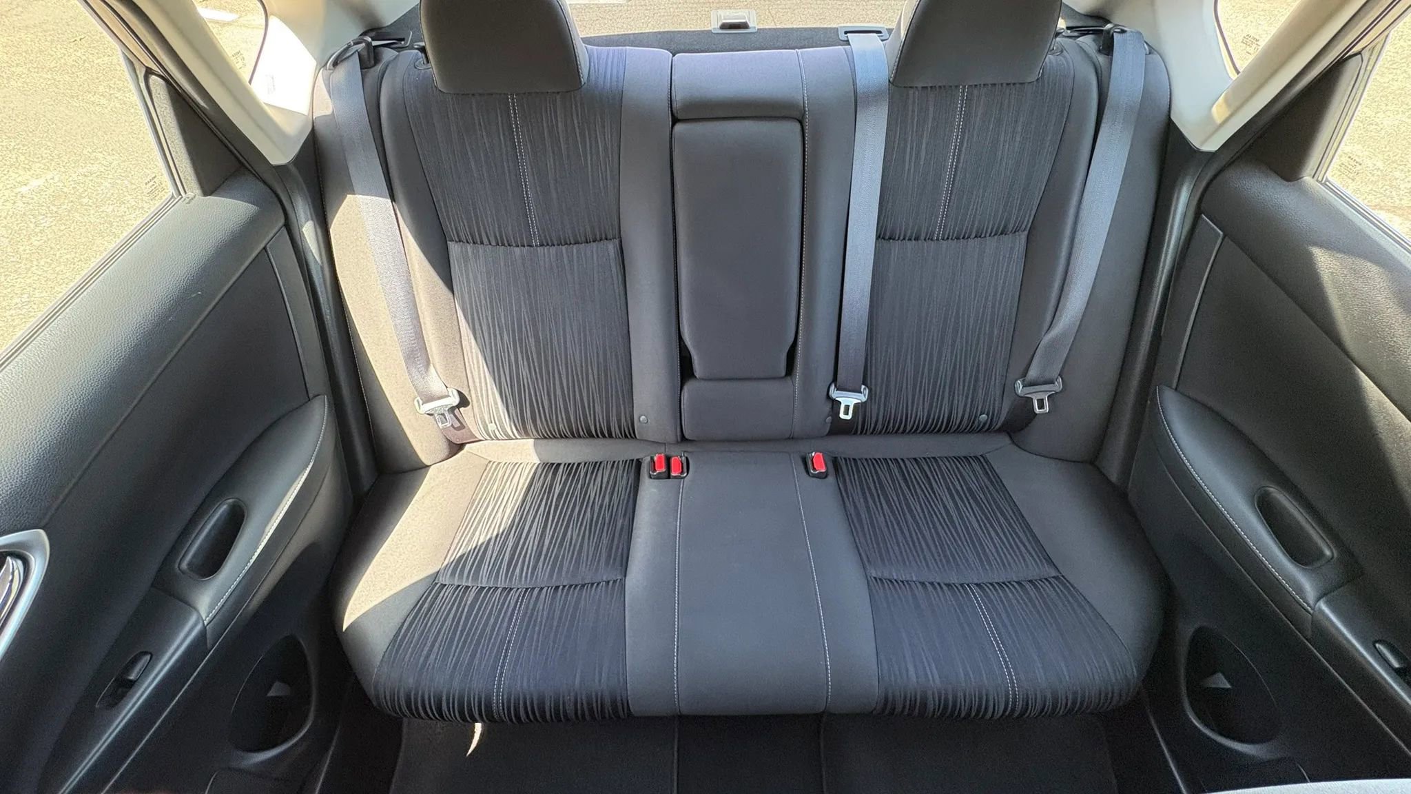 Used 2017 Nissan Sentra SV FWD image 27