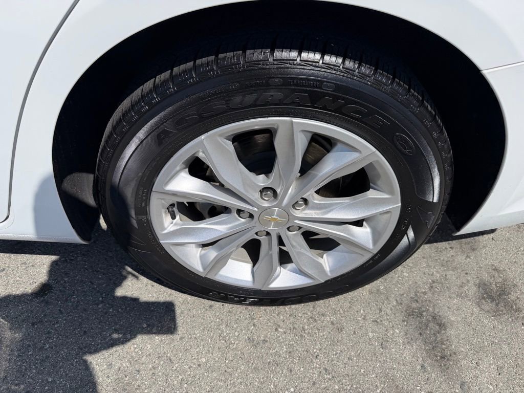 Used 2023 Chevrolet Malibu LT image 14