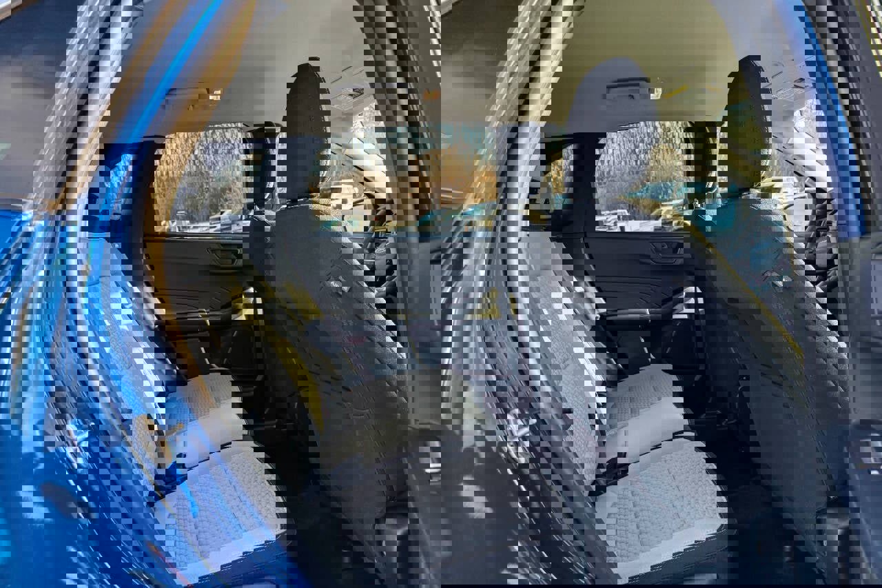 Used 2023 Ford Escape Active w/ Tech Pack #1 AWD/4WD image 12