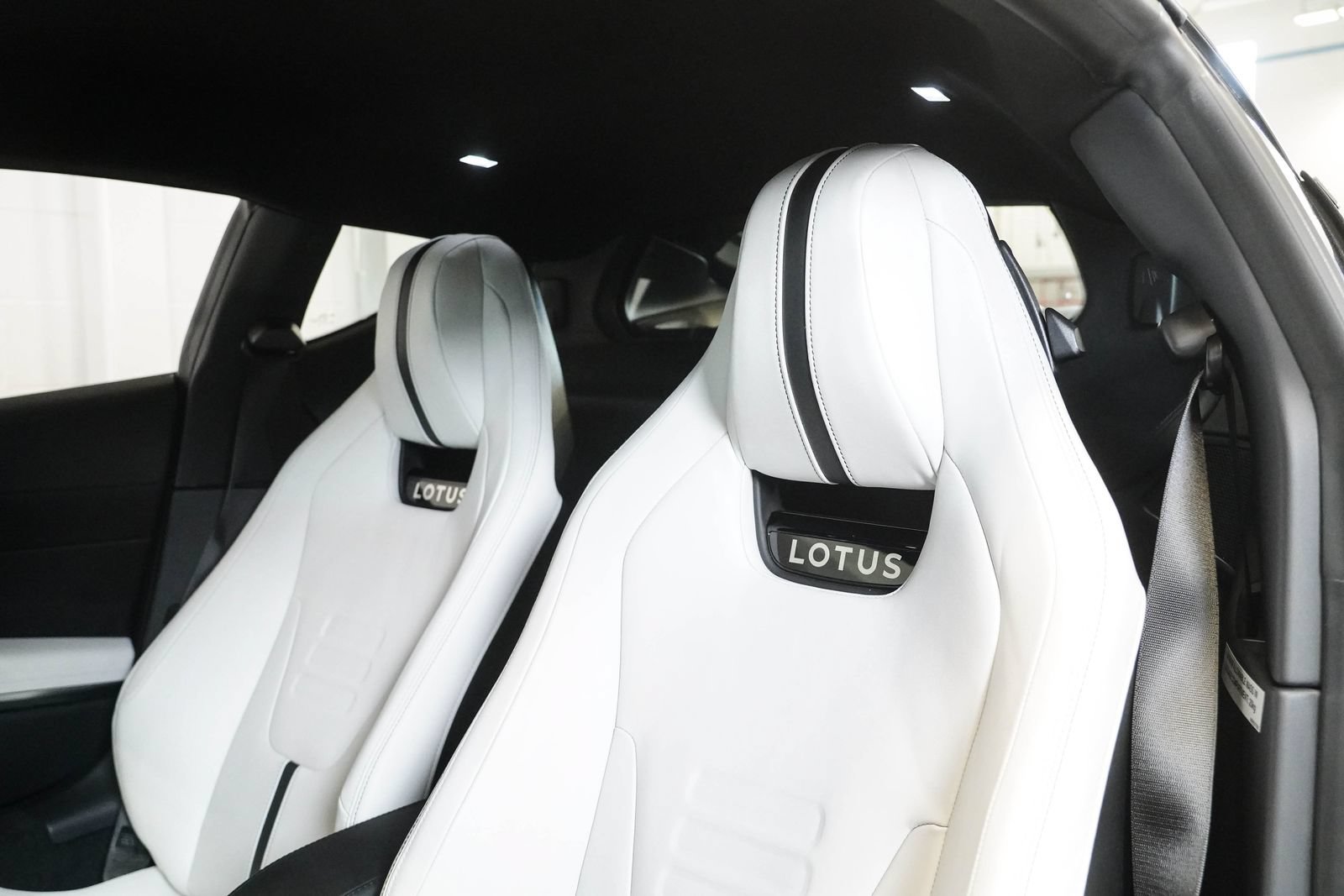 Used 2024 Lotus Emira First Edition RWD image 13
