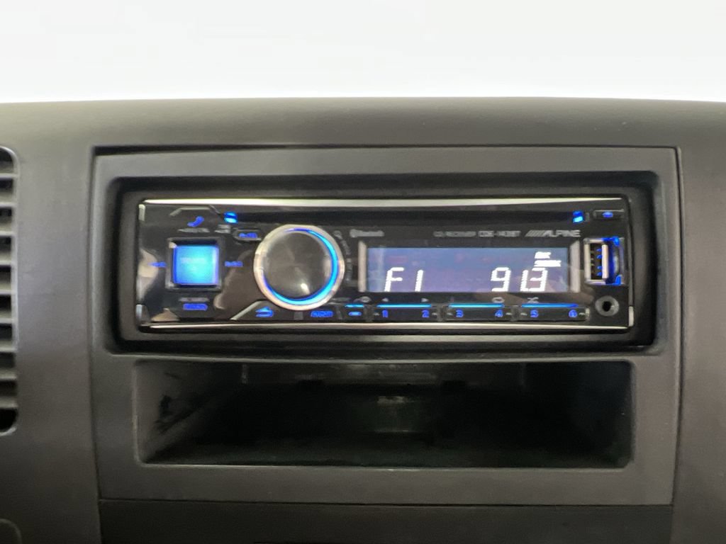 Used 2007 Chevrolet Silverado 2500 LT w/ EZ-Lift Tailgate Package AWD/4WD image 13