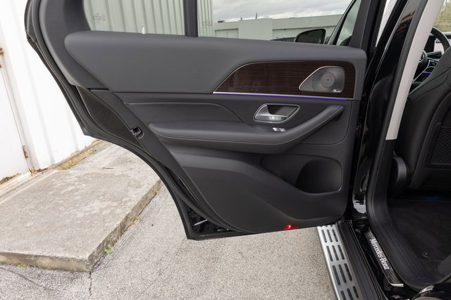 Certified 2025 Mercedes-Benz GLE 450e 4MATIC image 16