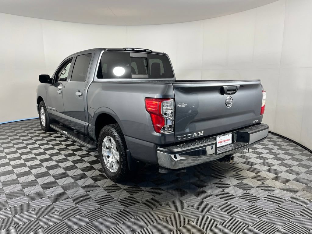 Used 2019 Nissan Titan SV RWD image 15