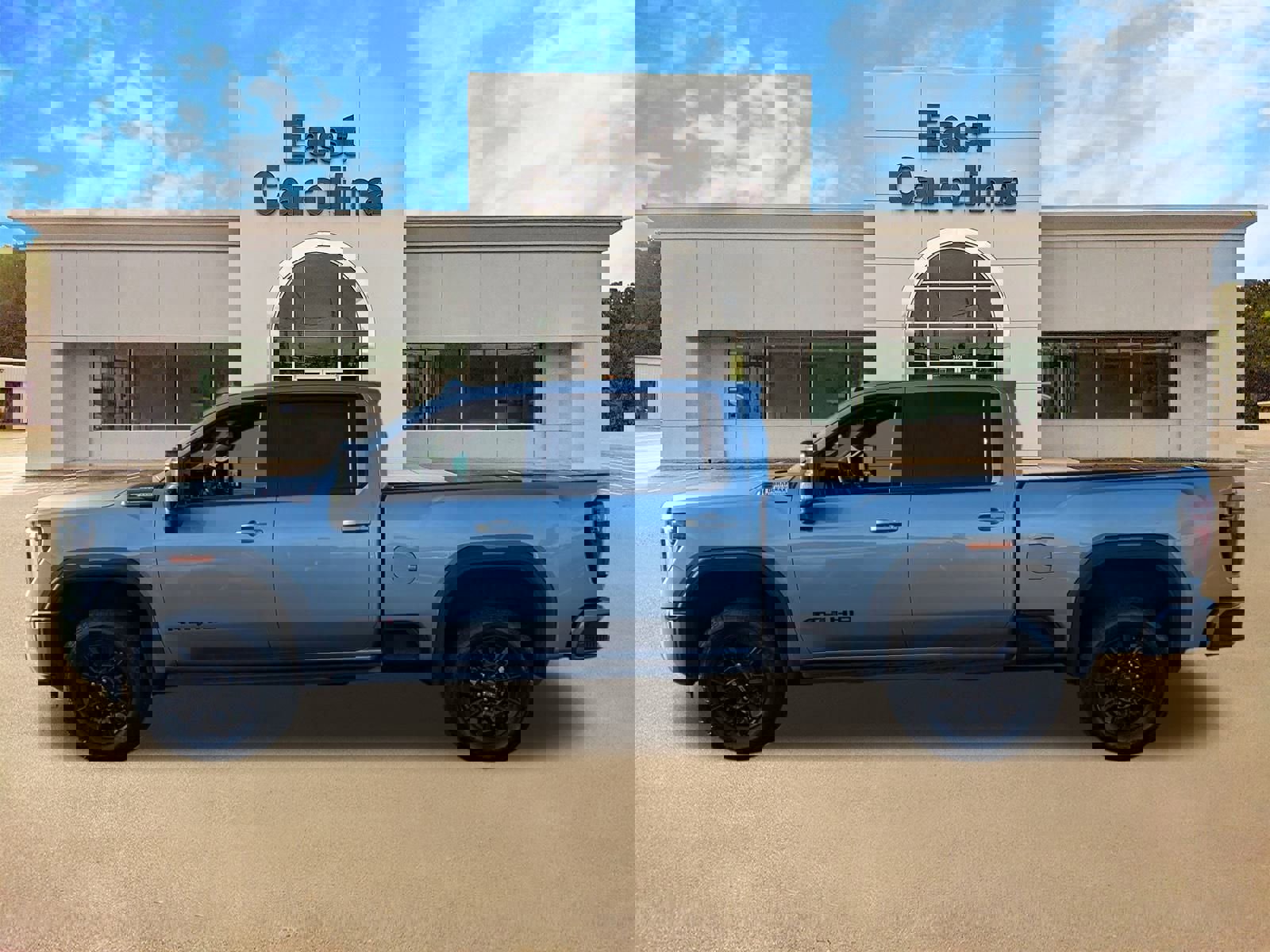 Used 2024 GMC Sierra 2500 AT4 w/ AT4 Premium Plus Package image 6