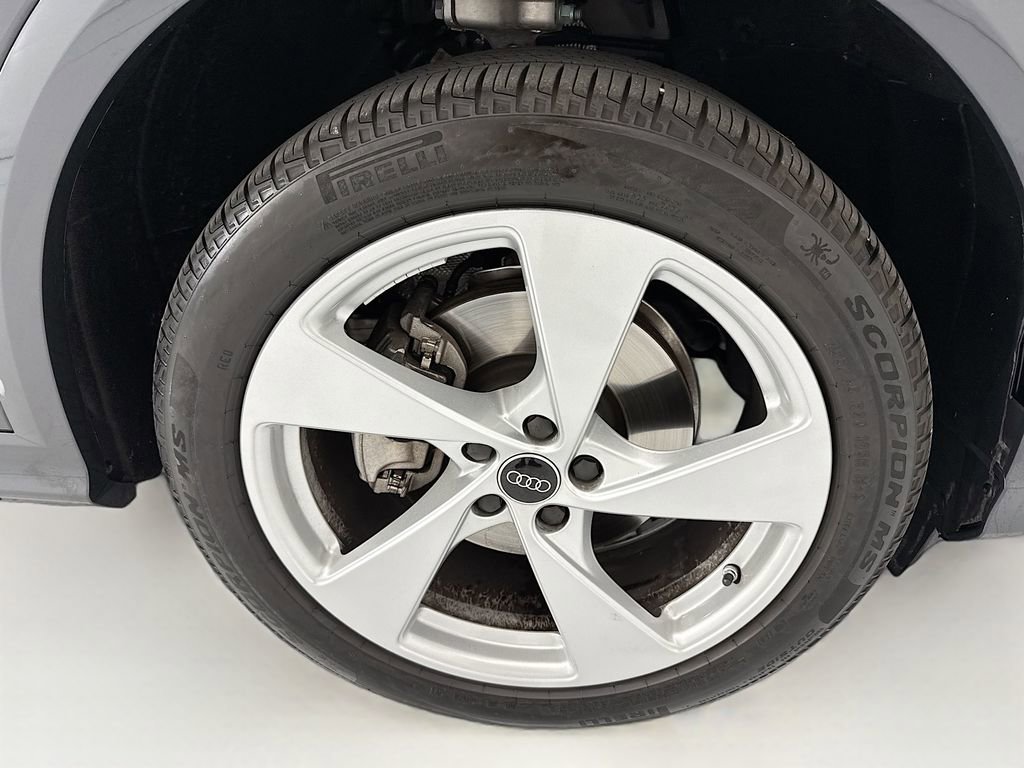 Certified 2025 Audi Q5 Premium Plus w/ Premium Plus image 31