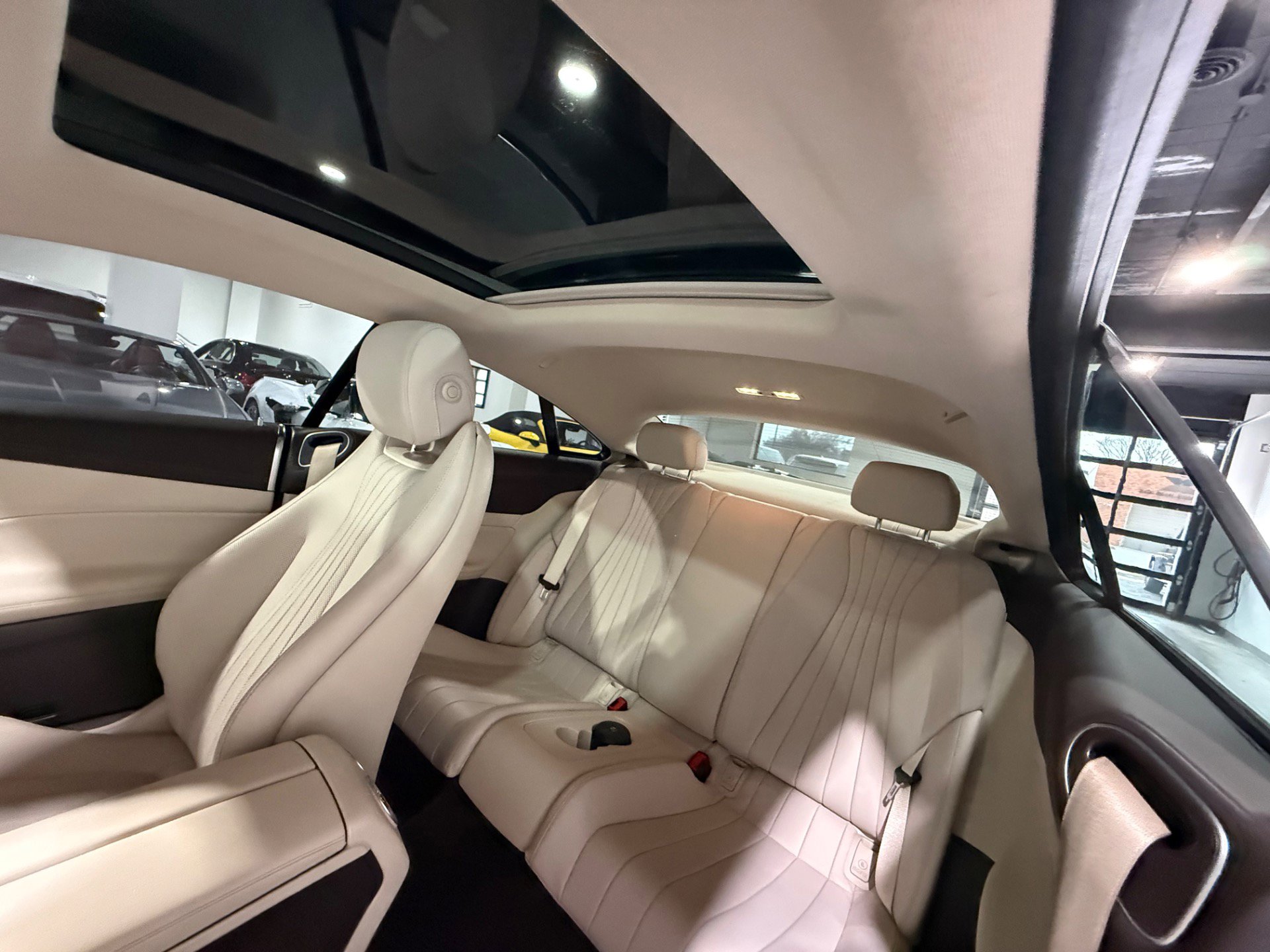 Used 2018 Mercedes-Benz E 400 4MATIC Coupe image 31