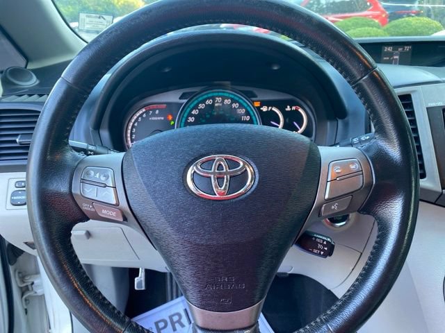 Used 2011 Toyota Venza AWD image 11