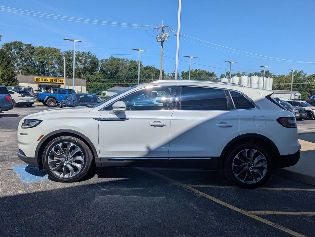 Used 2023 Lincoln Nautilus Reserve AWD/4WD image 6