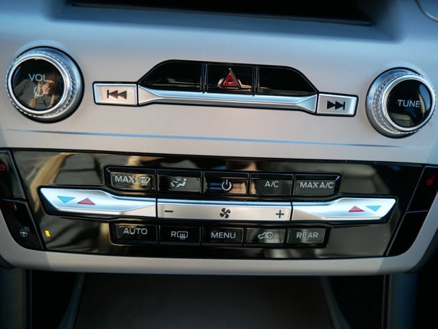 Certified 2023 Ford Explorer XLT w/ Equipment Group 202A image 26