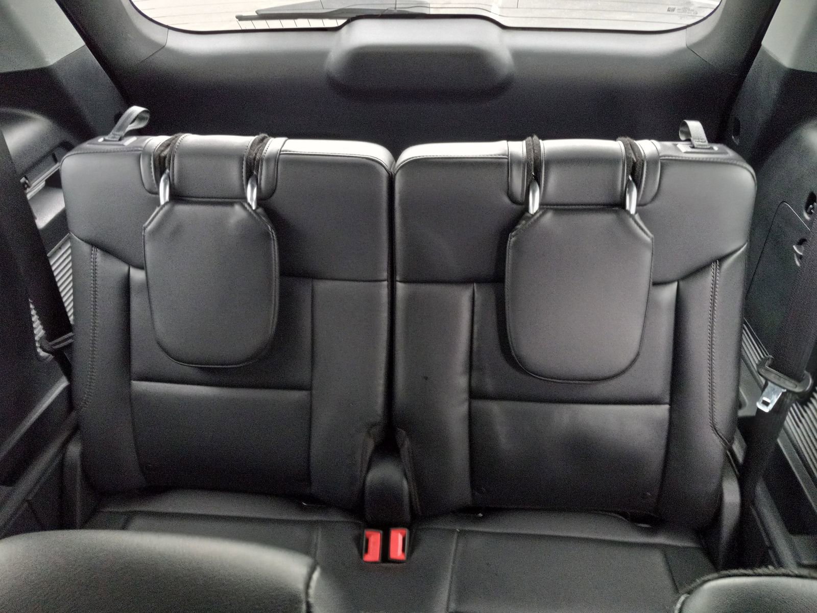 Used 2024 Ford Explorer XLT w/ Equipment Group 202A RWD image 16