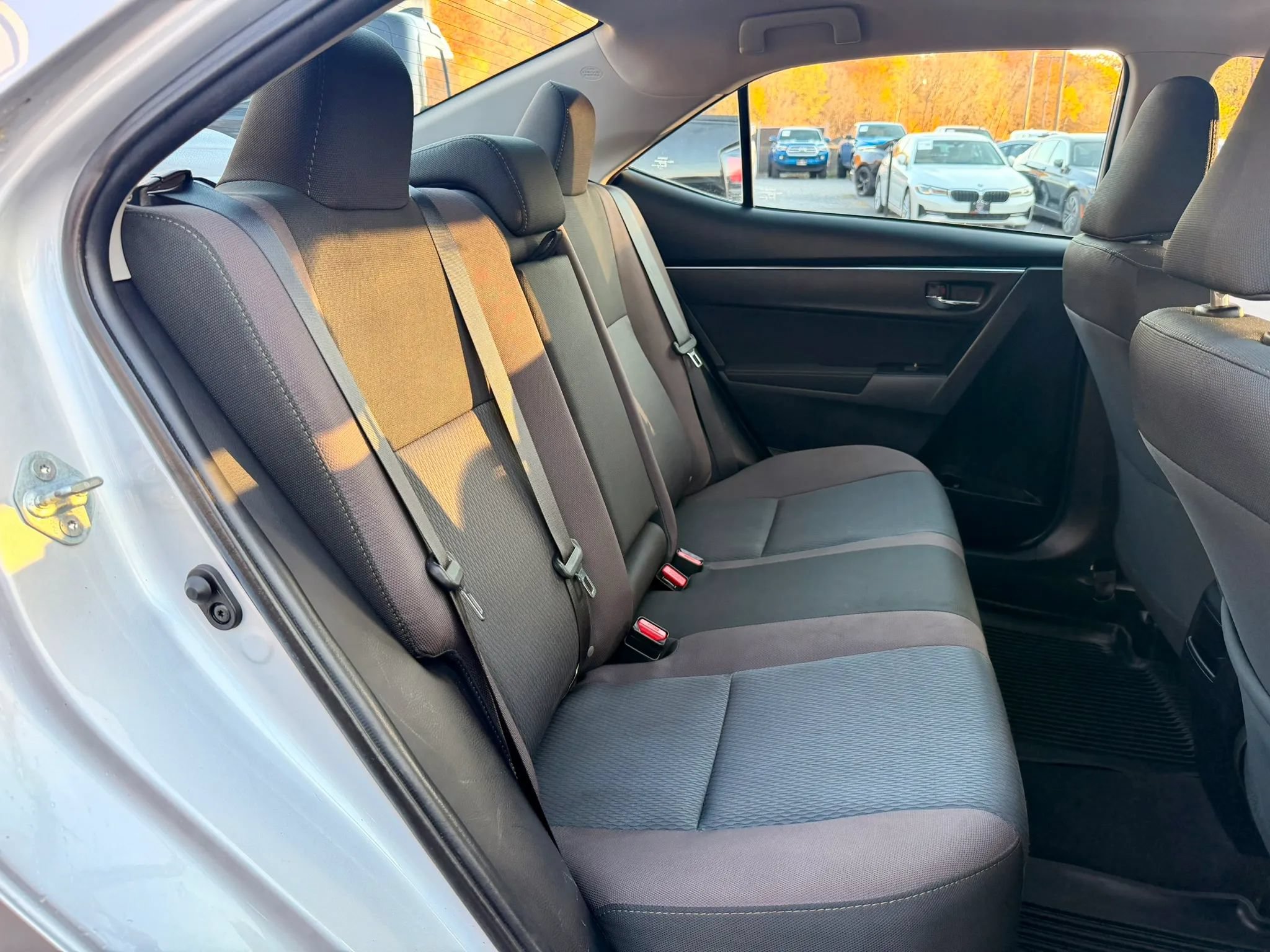 Used 2019 Toyota Corolla LE w/ Body Protection Package FWD image 30