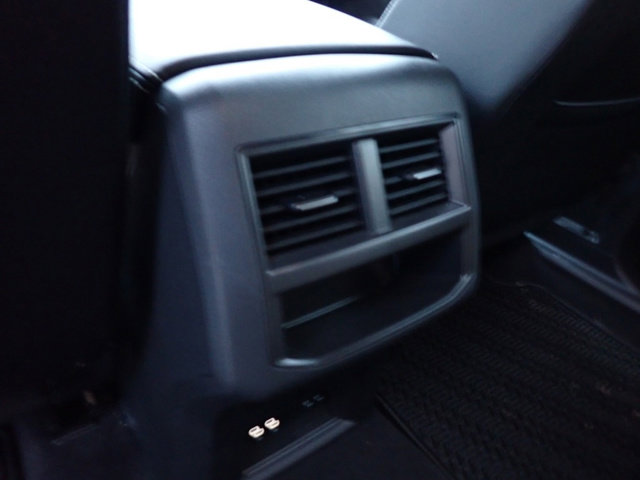 Used 2023 Volkswagen Atlas Cross Sport SE image 19