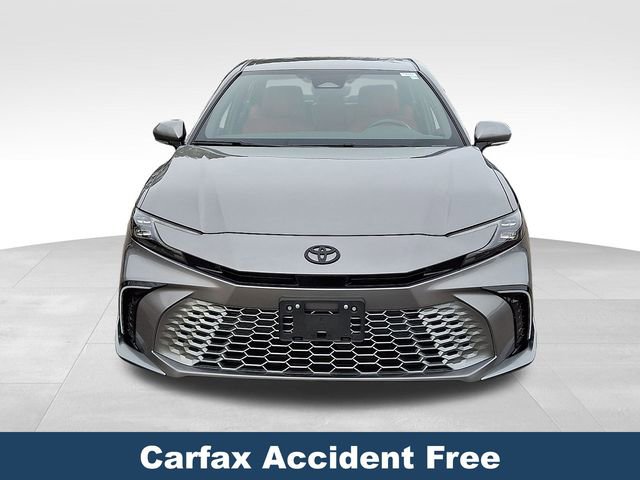 Used 2025 Toyota Camry XSE image 3