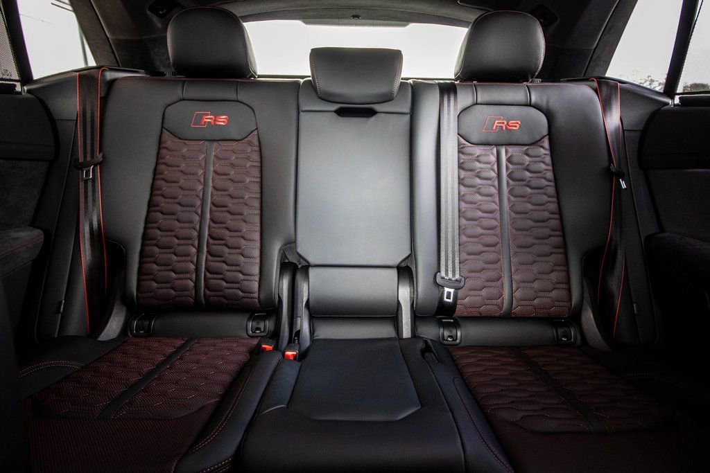 Used 2025 Audi RS Q8 performance image 59