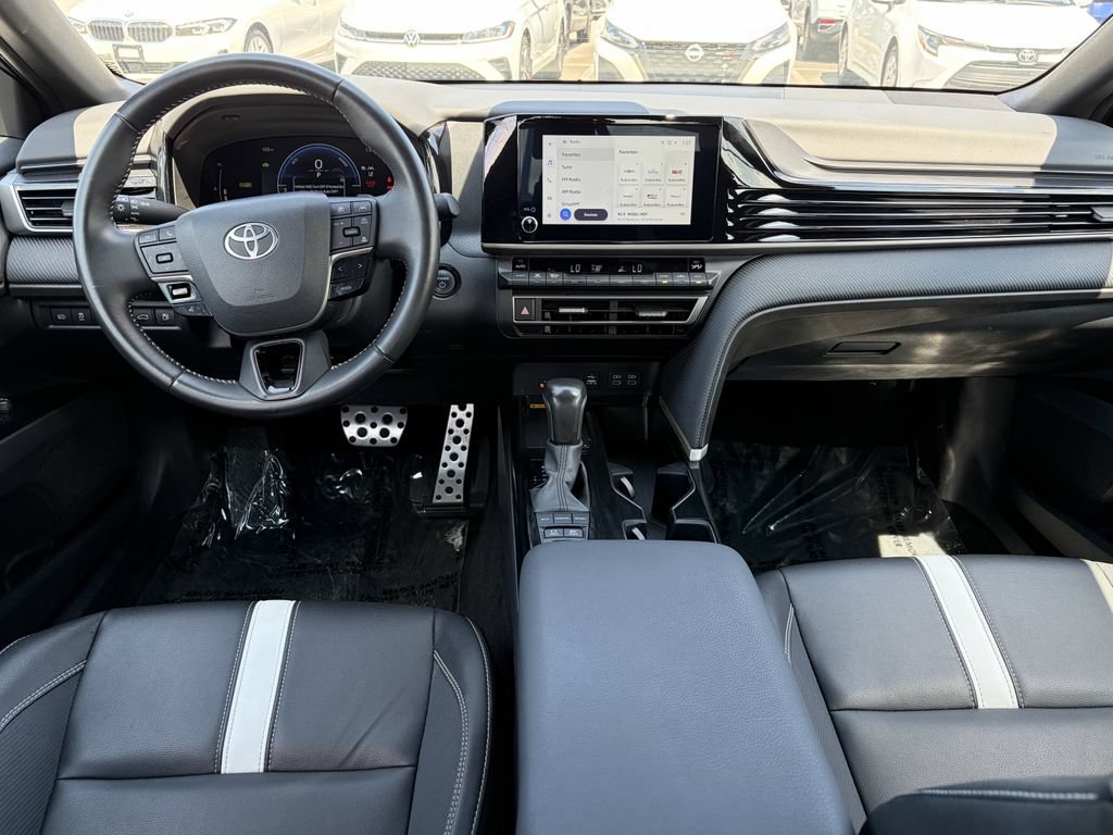 Used 2025 Toyota Camry SE FWD image 30