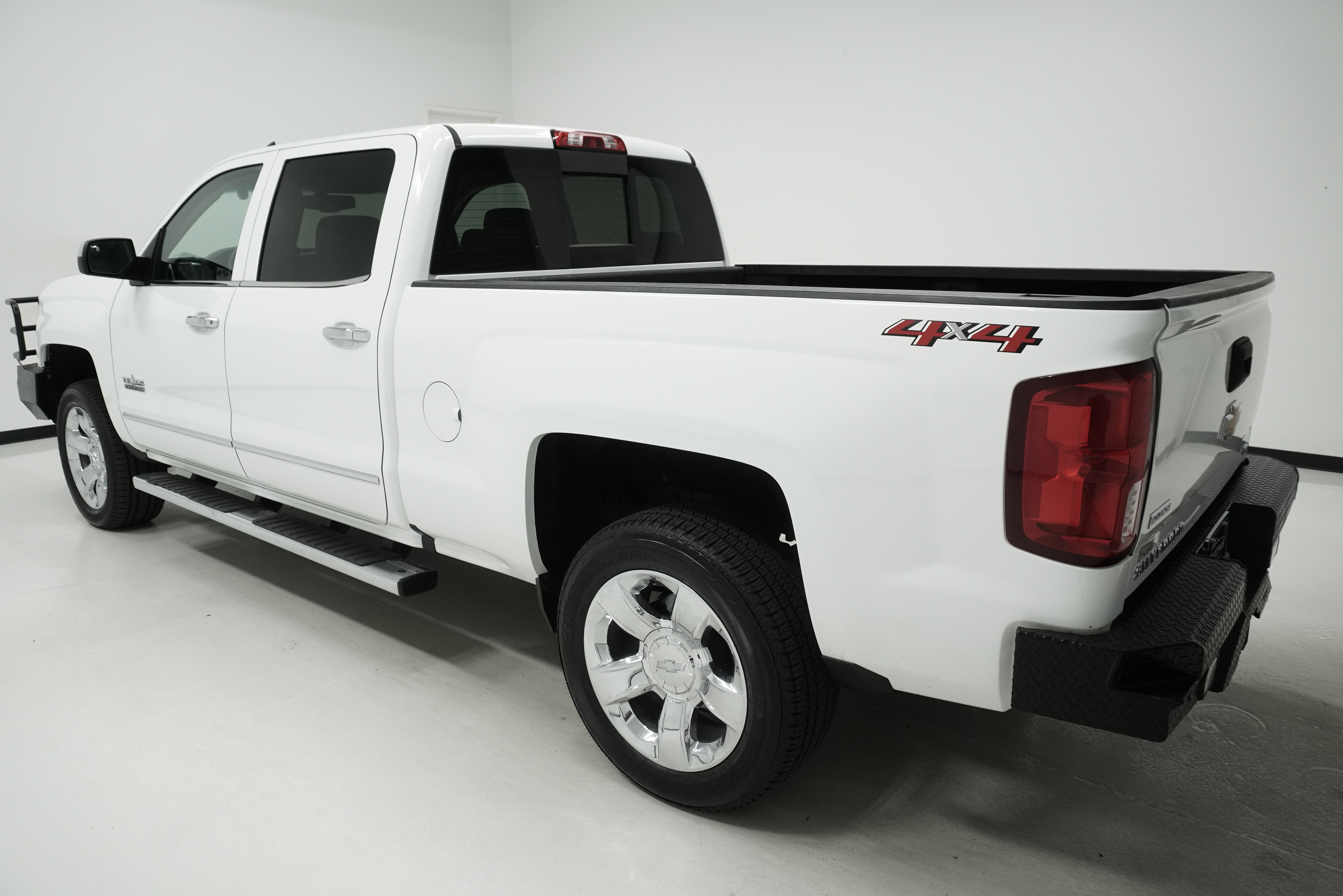 Used 2018 Chevrolet Silverado 1500 LTZ w/ Texas Edition AWD/4WD image 5