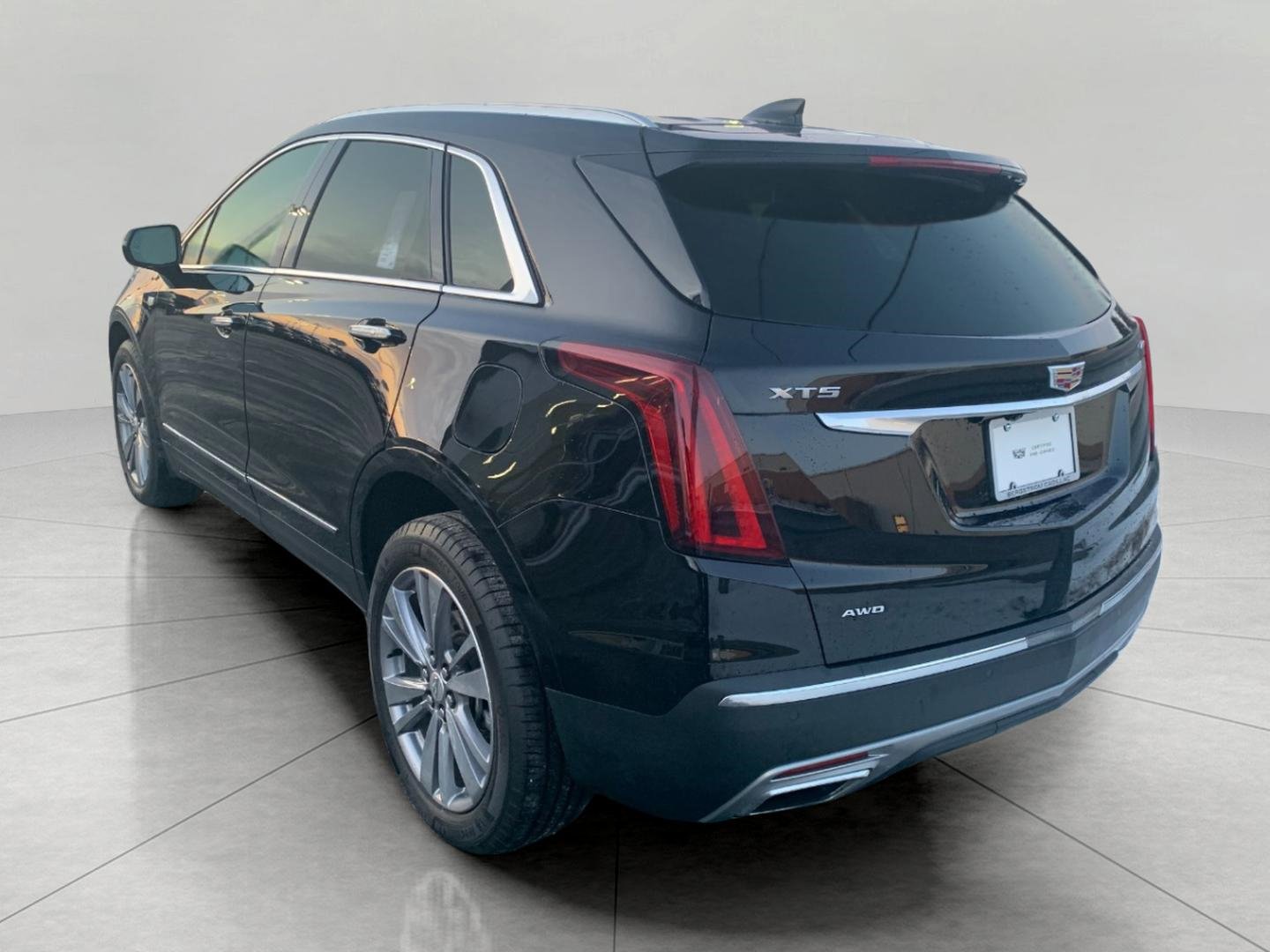 Certified 2025 Cadillac XT5 Premium Luxury image 19