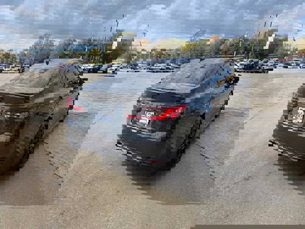 Used 2025 Toyota Camry SE image 6