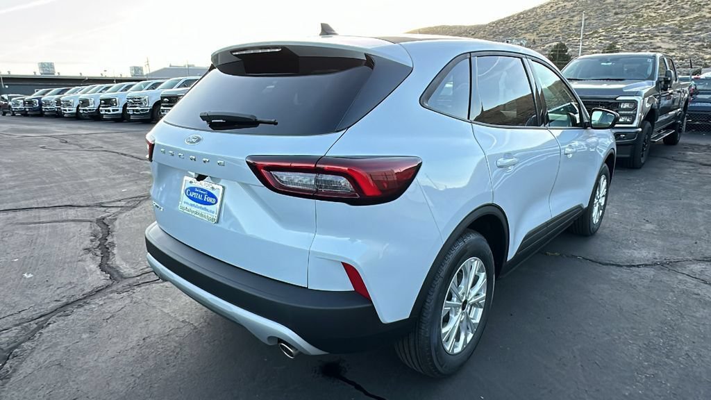 New 2026 Ford Escape Active FWD image 3