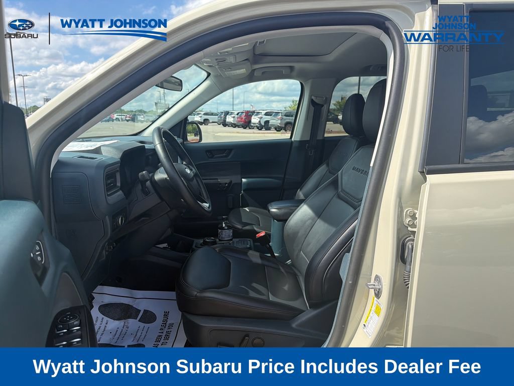Used 2025 Ford Maverick Lariat w/ Black Appearance Package AWD/4WD image 19