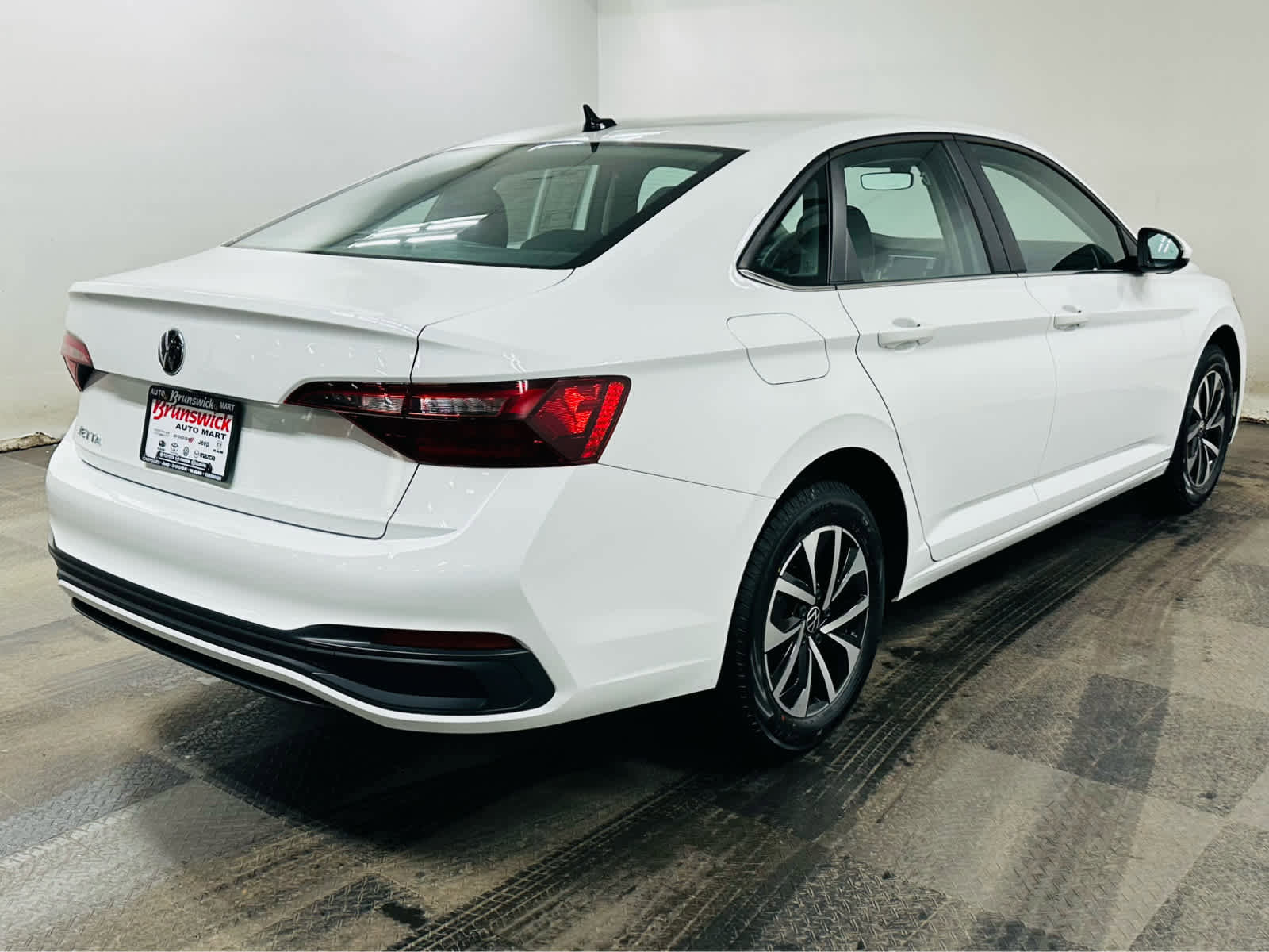 Certified 2023 Volkswagen Jetta S FWD image 6