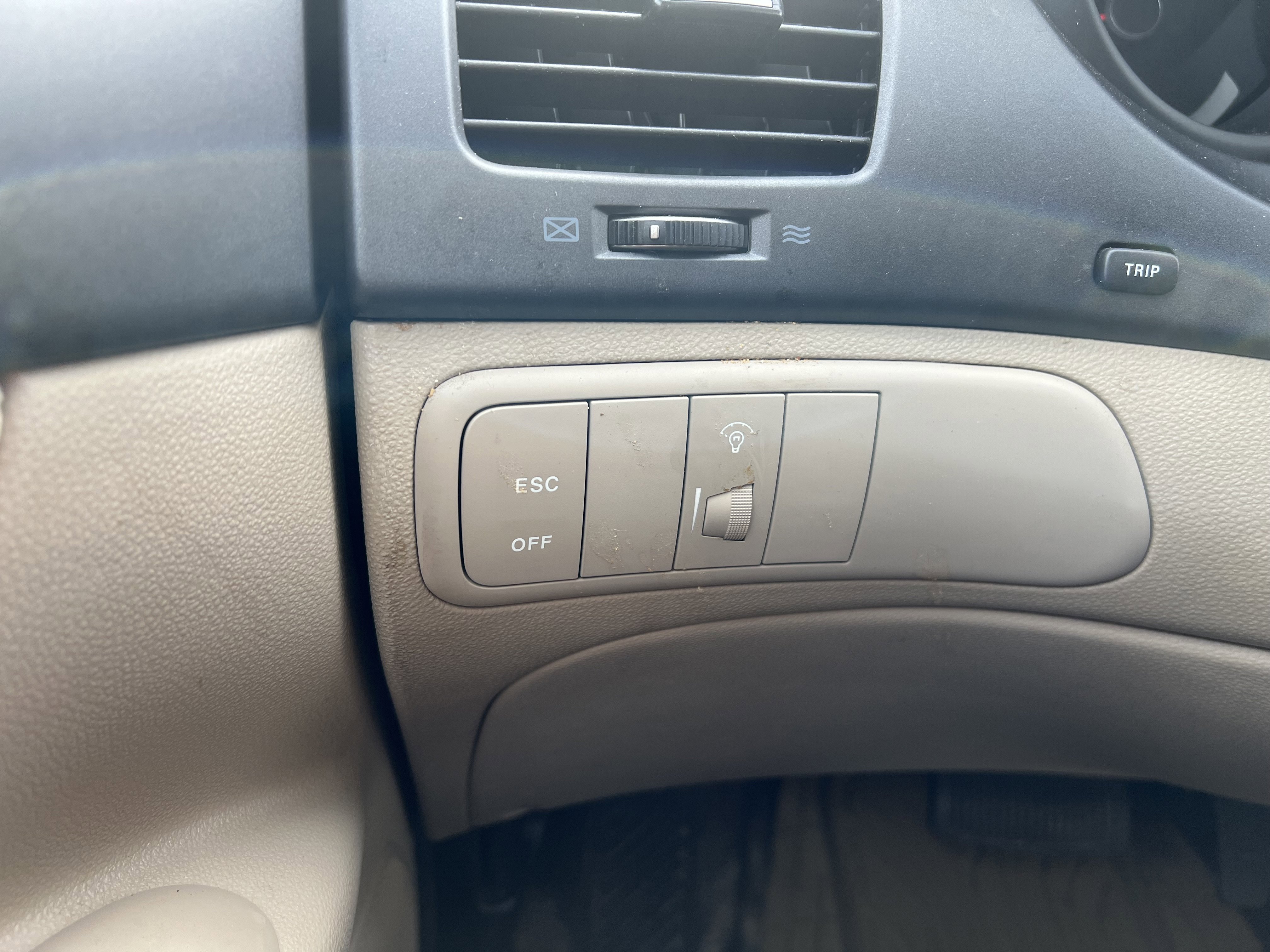 Used 2009 Kia Optima LX image 14