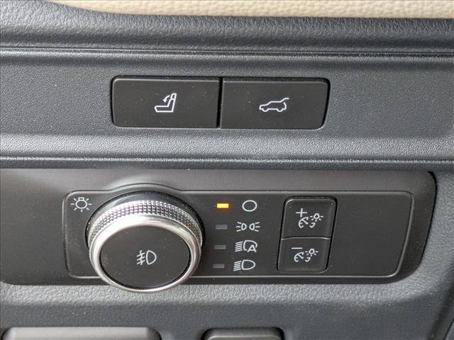 Used 2022 Ford Expedition Max Limited AWD/4WD image 12