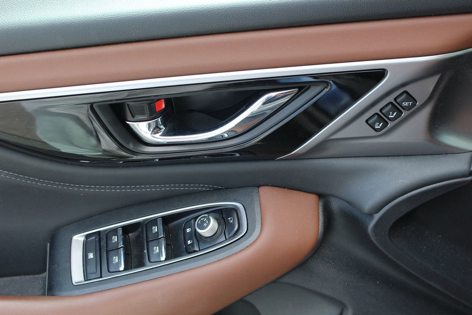 Used 2020 Subaru Outback Touring w/ Popular Package #2 image 15