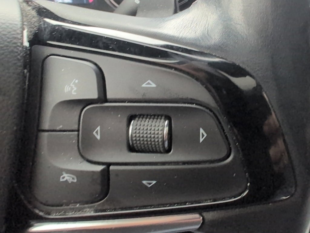 Used 2024 Buick Enclave Essence w/ Experience Buick Package image 28