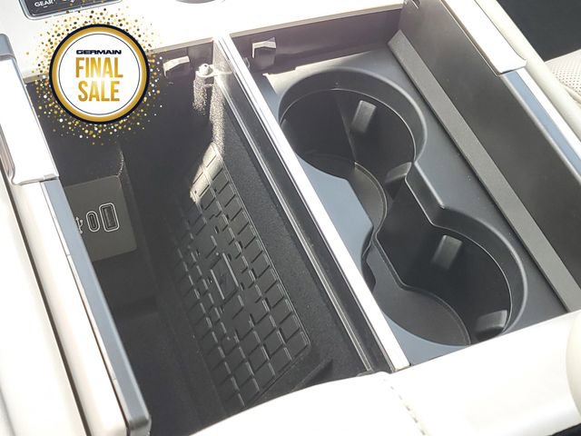 New 2025 Lincoln Navigator Reserve image 29