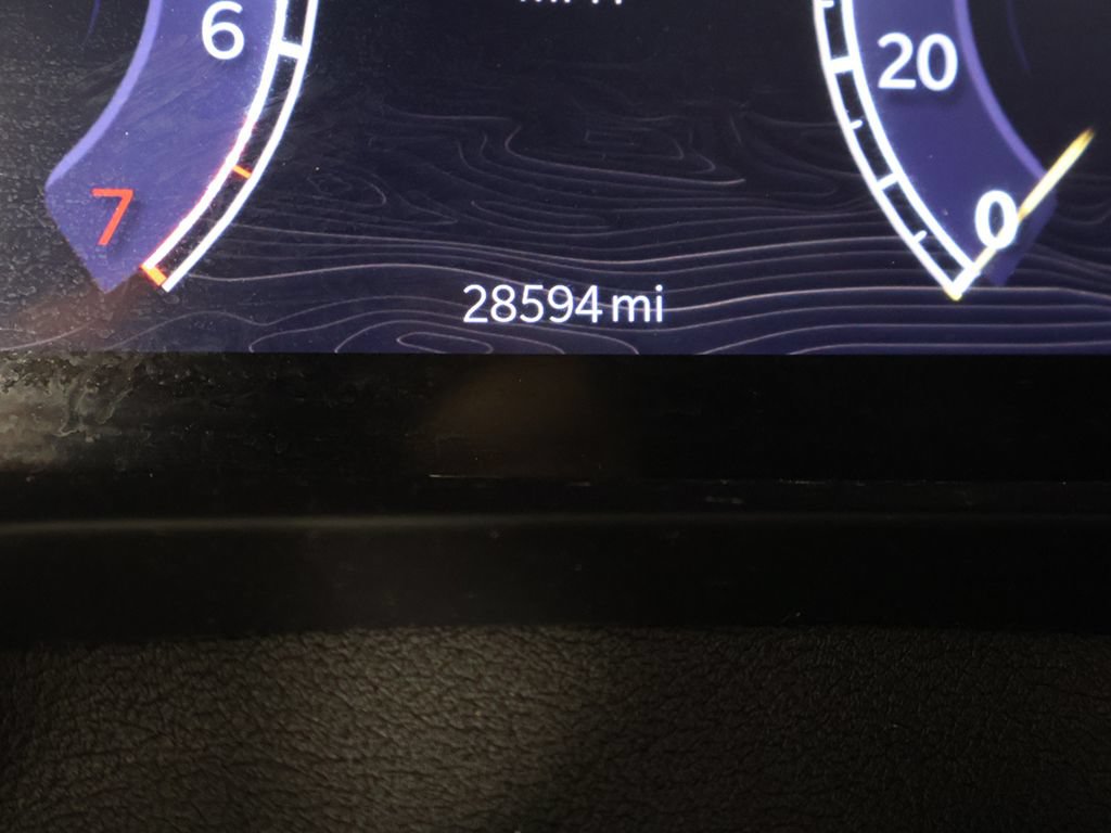 Used 2023 Jeep Grand Cherokee Limited AWD/4WD image 40