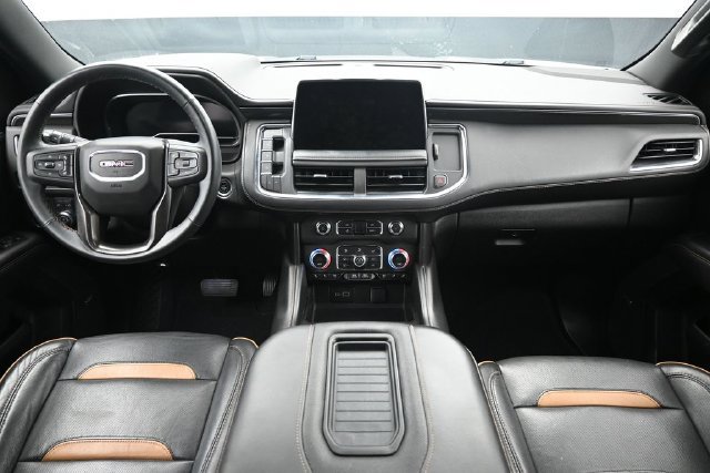 Used 2023 GMC Yukon AT4 w/ Technology Package AWD/4WD image 21
