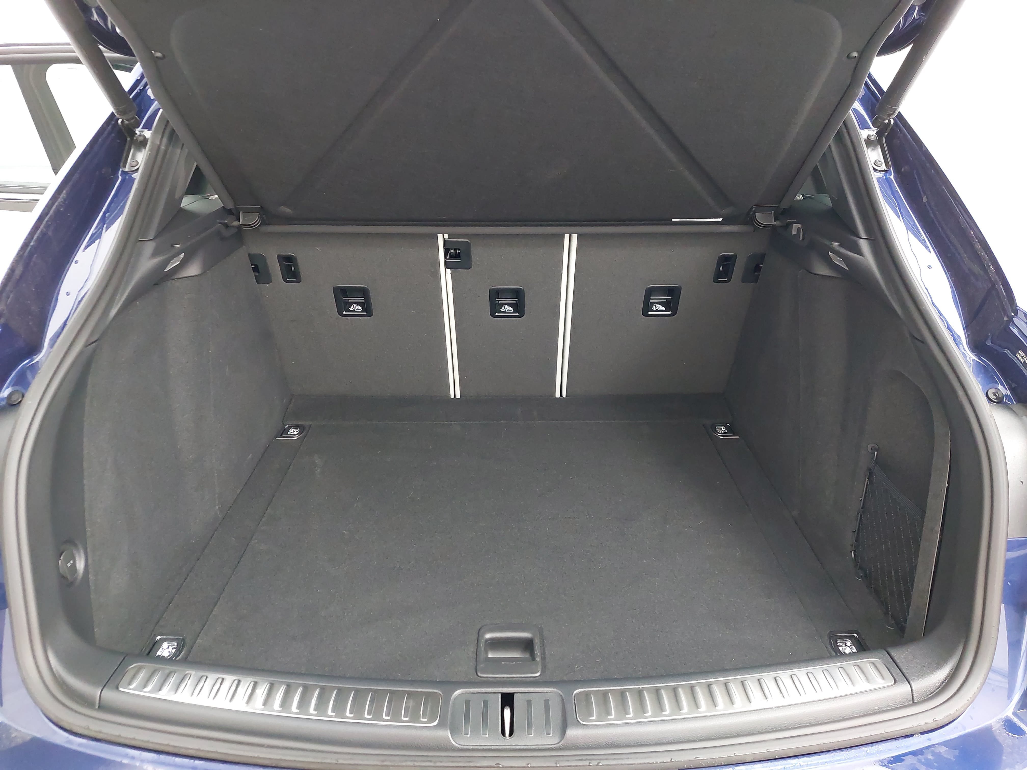 Certified 2026 Porsche Macan AWD/4WD image 14