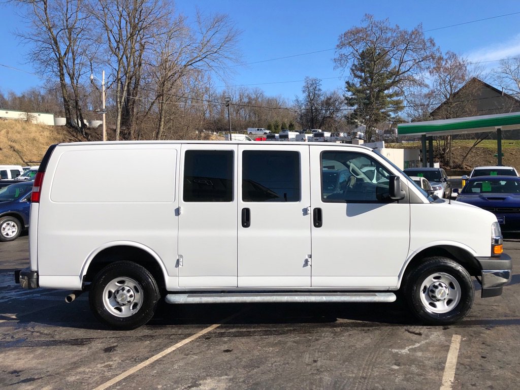 Used 2024 Chevrolet Express 2500 w/ Driver Convenience Package image 6