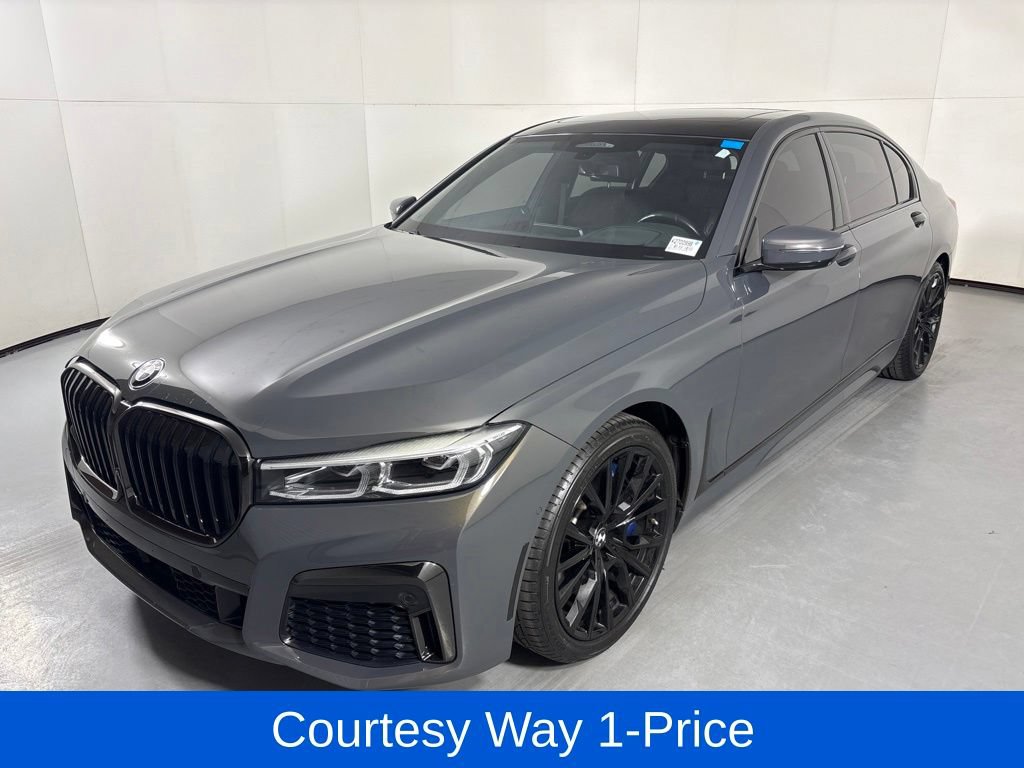 Used 2021 BMW 740i w/ M Sport Package RWD image 5