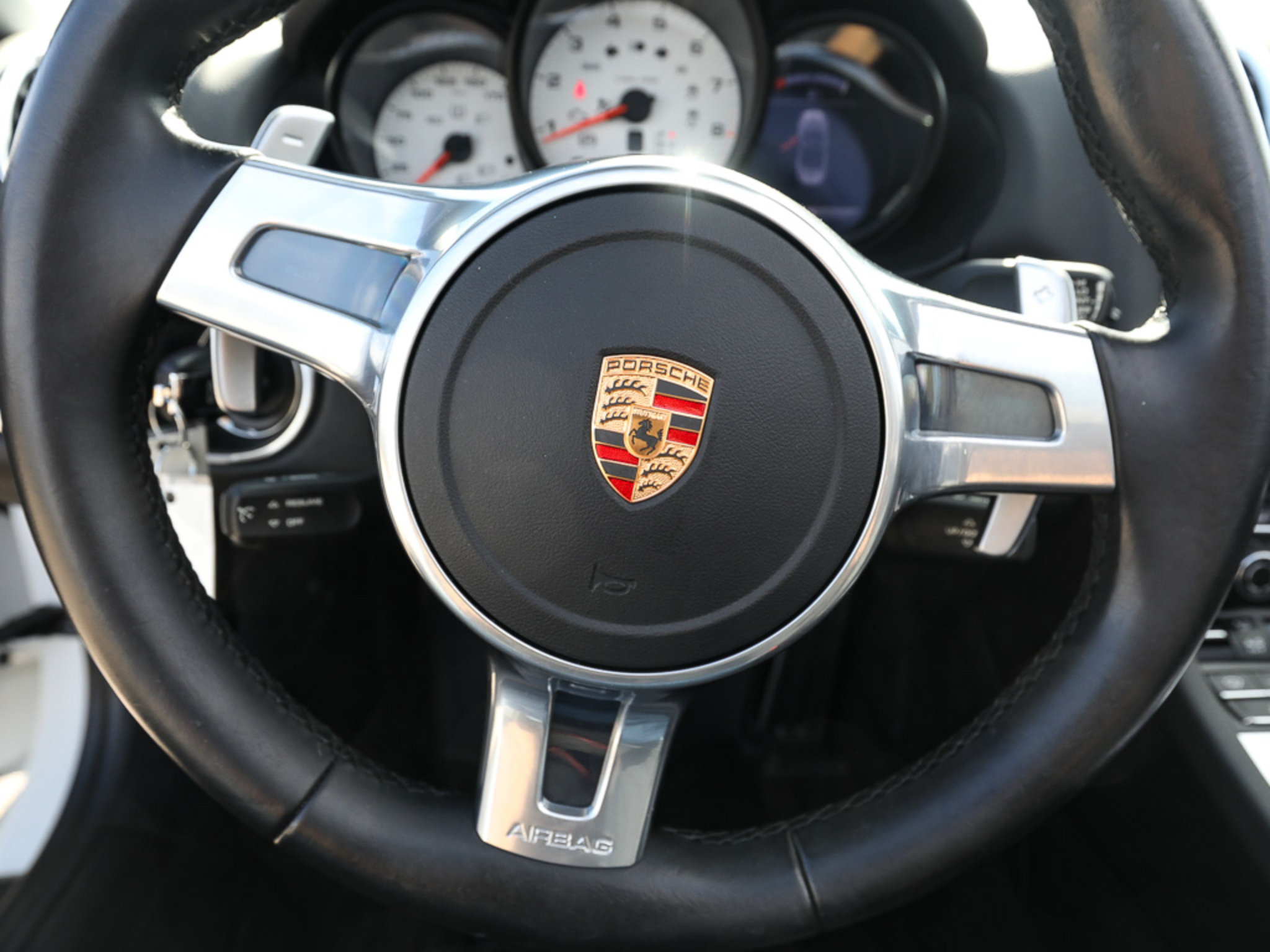 Used 2015 Porsche Boxster RWD image 23